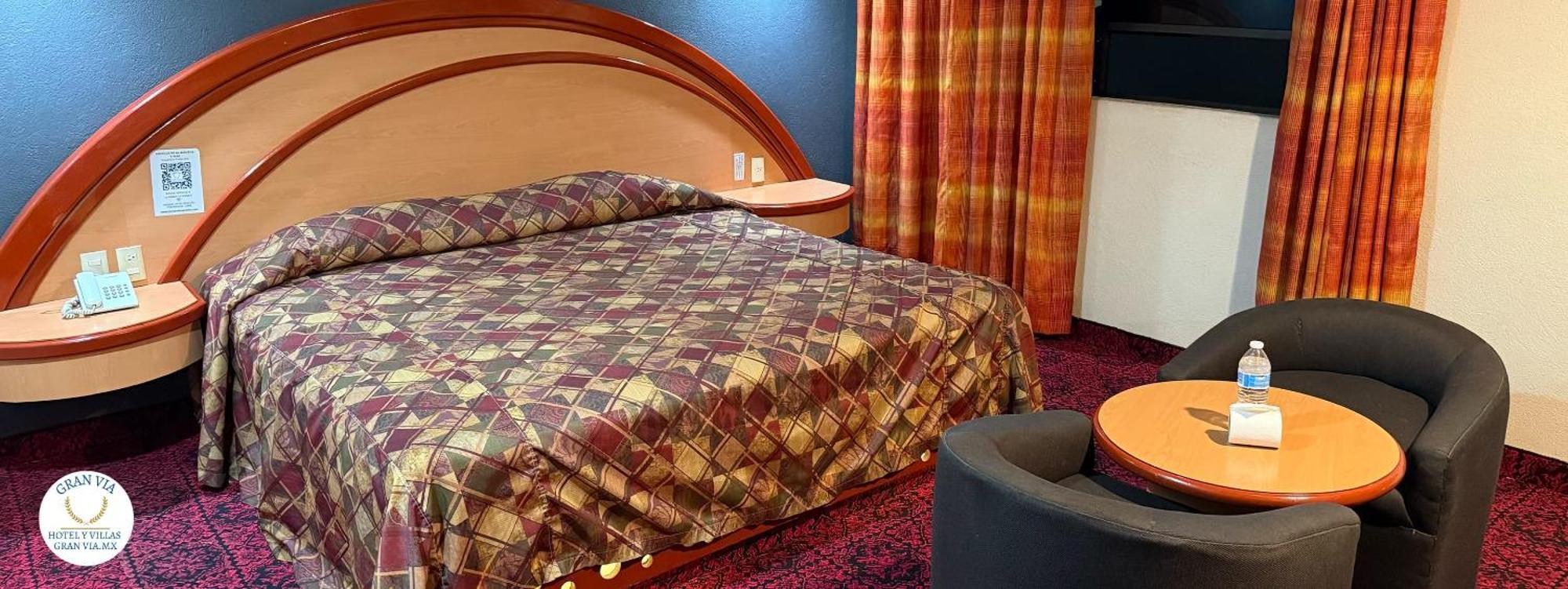 Y Gran Via 3* Mexiko-Stadt