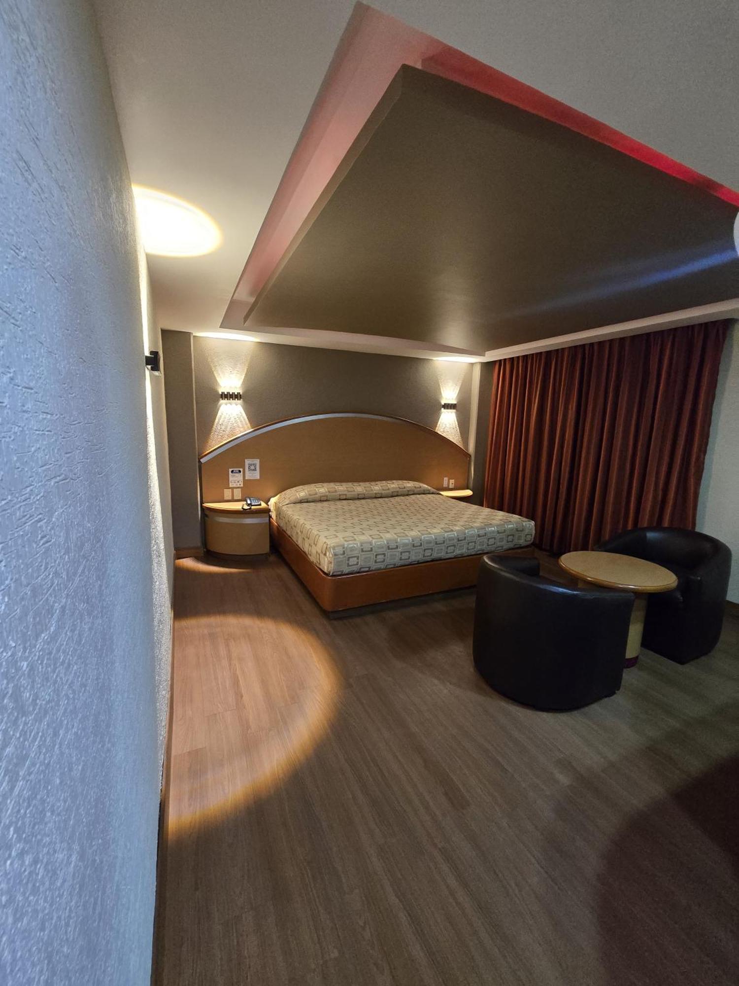 Y Gran Via Hotel Mexiko-Stadt